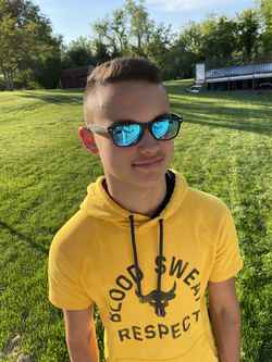 Customer photo 7