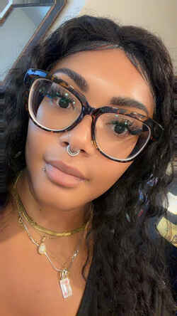 Customer photo 1